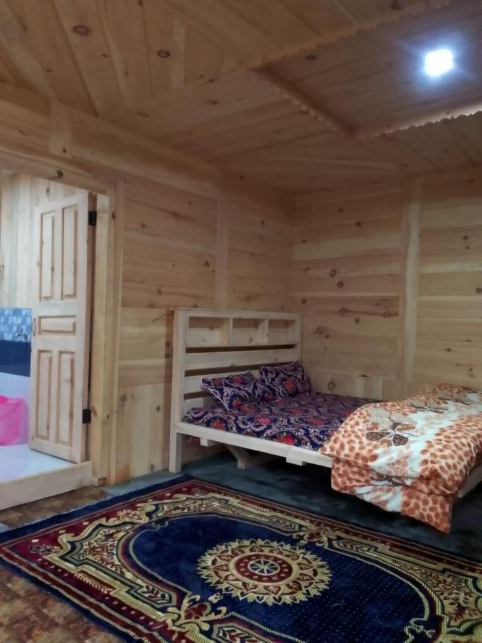 Riverbank Hotel Taobut Neelum Valley Azad Kashmir Taobat Eksteriør bilde